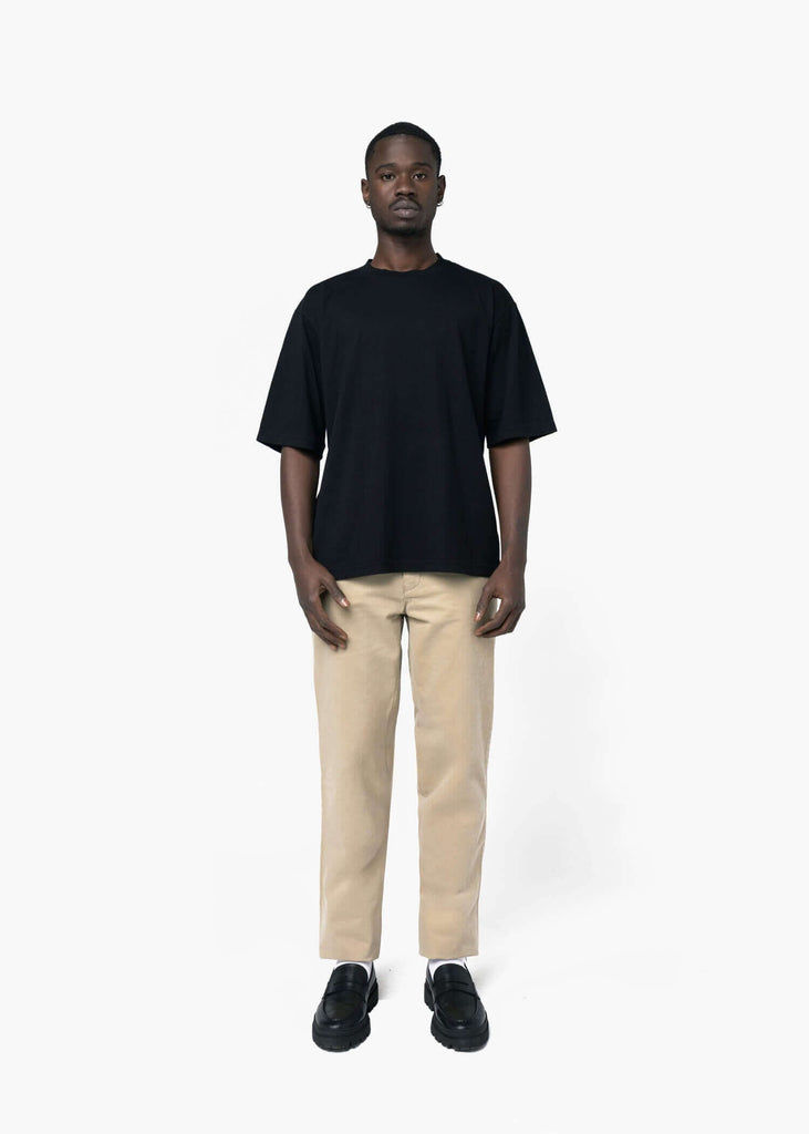 camiseta-negra-algodon-organico-oversize