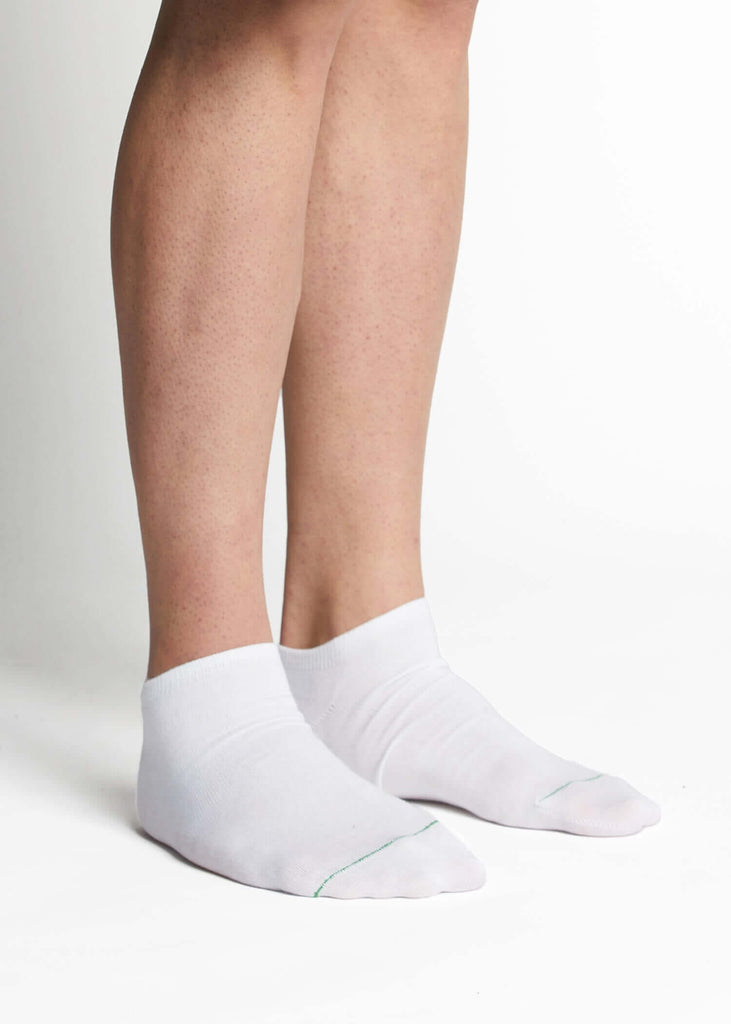 calcetines-blancos-algodon-organico-ropa-sostenible