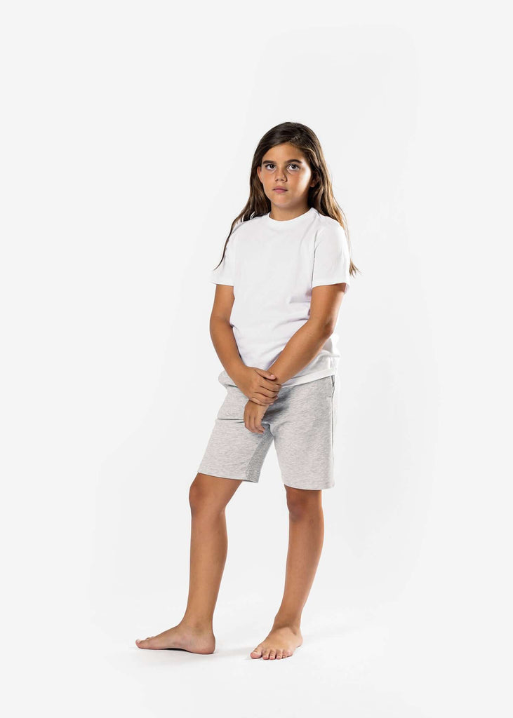 camiseta-minimalism-para-nina-algodon-organico-100-sostenible-color-blanco