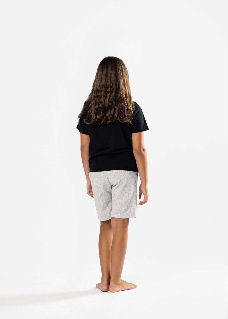 camiseta-minimalism-para-nina-chica-algodon-organico-100-sostenible-color-negro