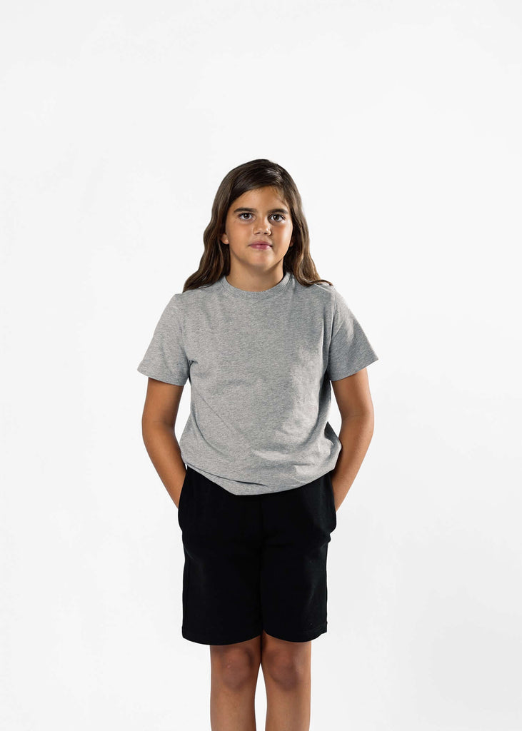 camiseta-minimalism-para-ninos-algodon-organico-100-sostenible-color-gris