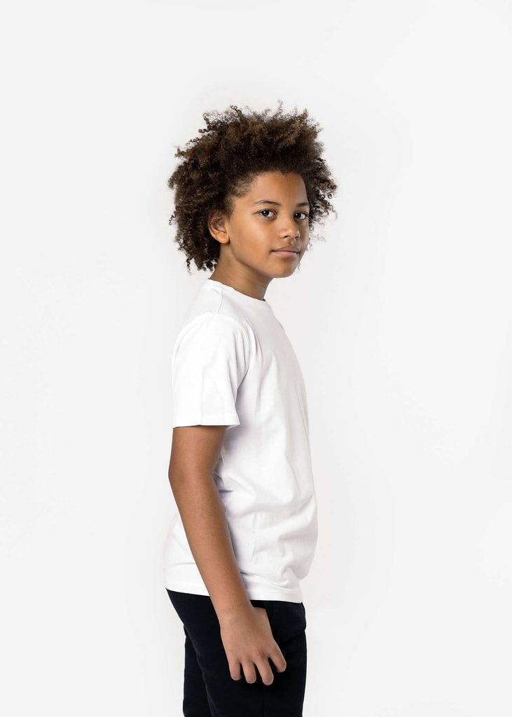 camiseta-minimalism-para-nino-algodon-organico-100-sostenible-color-blanco
