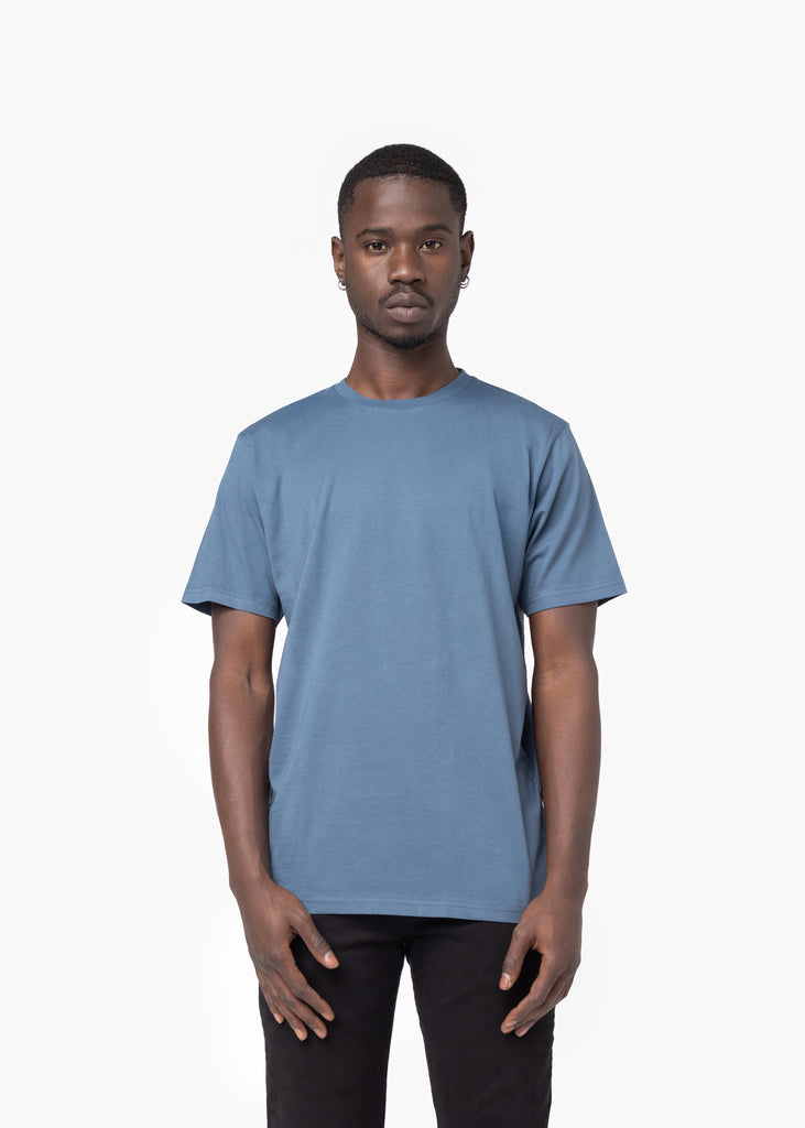 camiseta-organico-algodon-azul-sostenible-hombre-minimalista
