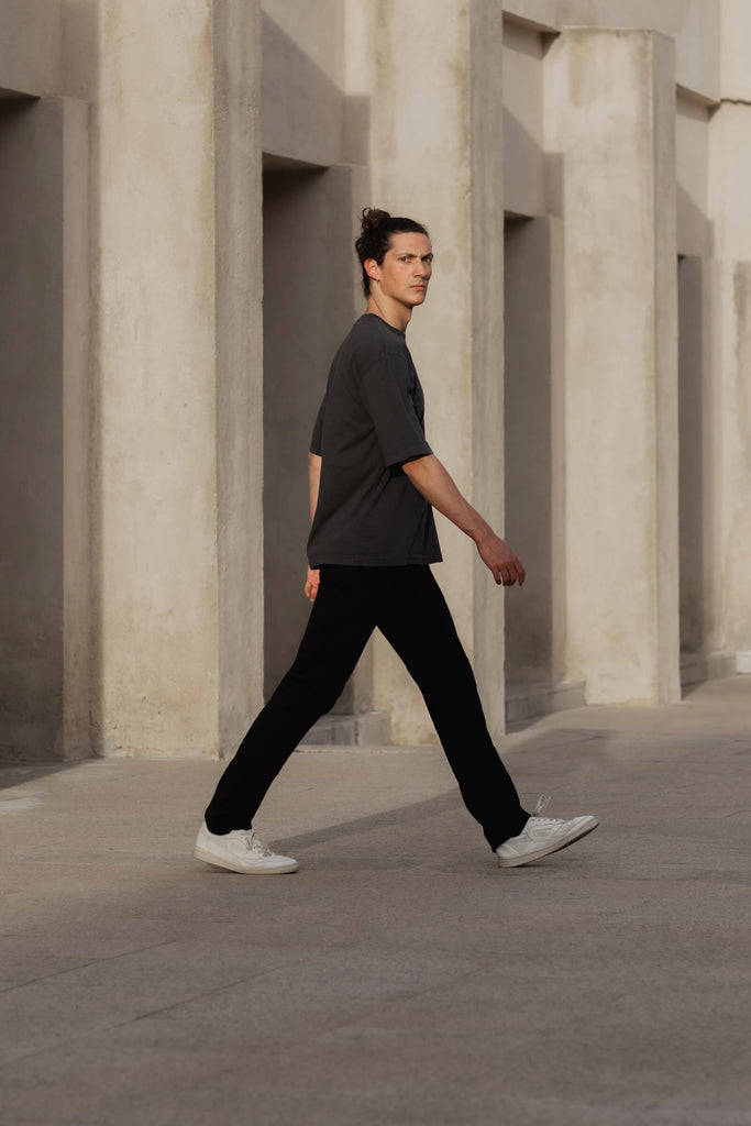 pantalones-comodos-sostenibles-minimalism